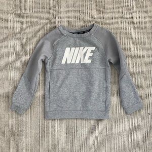 Boys Nike Crew Neck 6/M